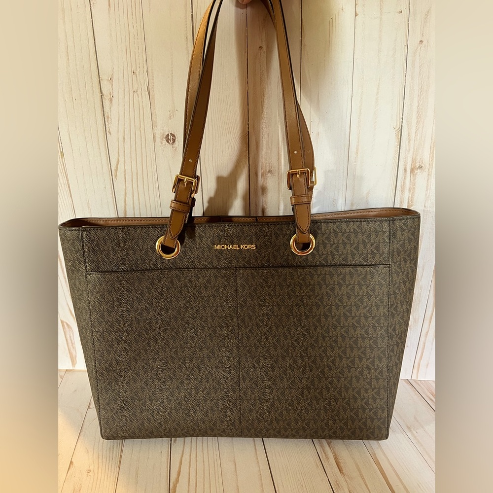 Michael Kors Jet Set Travel Logo Commuter Tote